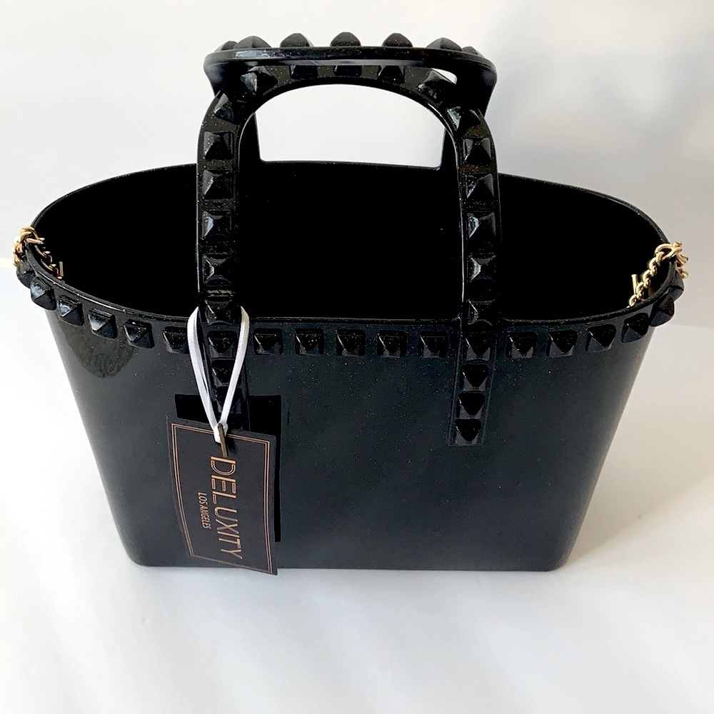NWT Studded handbag 👜 in Black
